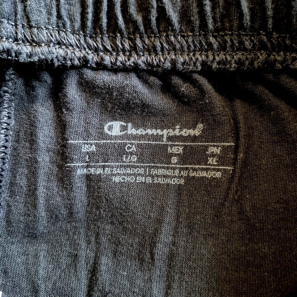 Champion women's size Large black cotton cropped pants VGUC - Picture 4 of 5